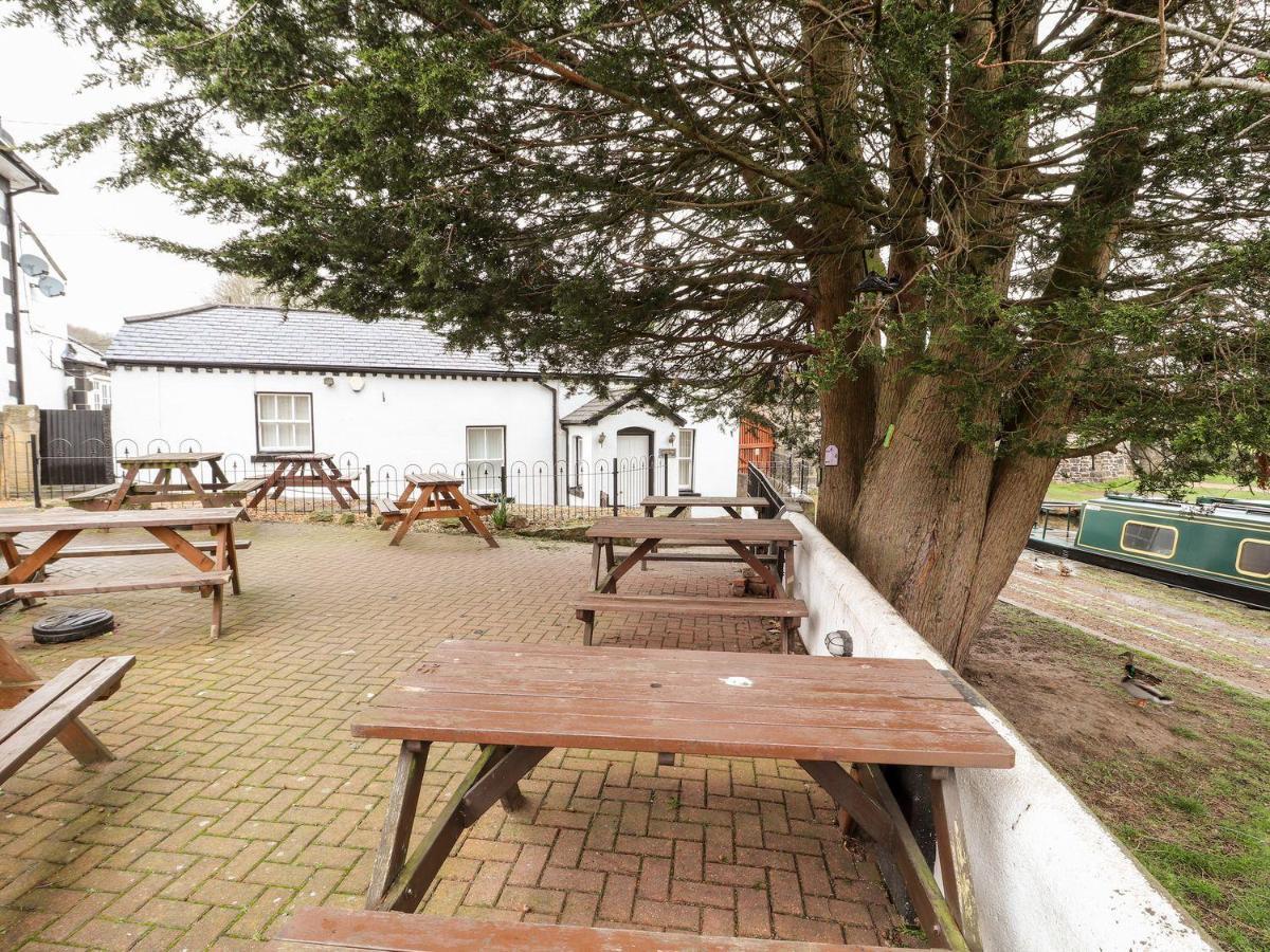 Scotch Hall Cottage Llangollen Εξωτερικό φωτογραφία